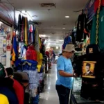 Bisnis Baju Kampanye Sepi Pedagang Pasar Senen Gulung Tikar