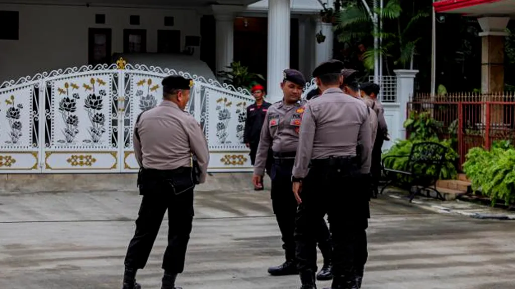 KPK Geledah Rumah Hasto Kristiyanto